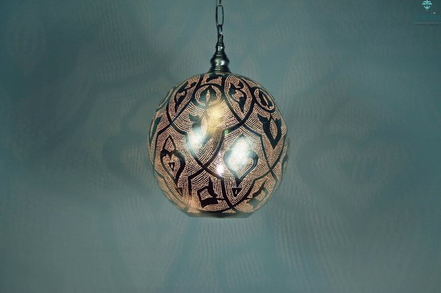 Oosterse lamp Alhambra Ghalia M aan met licht